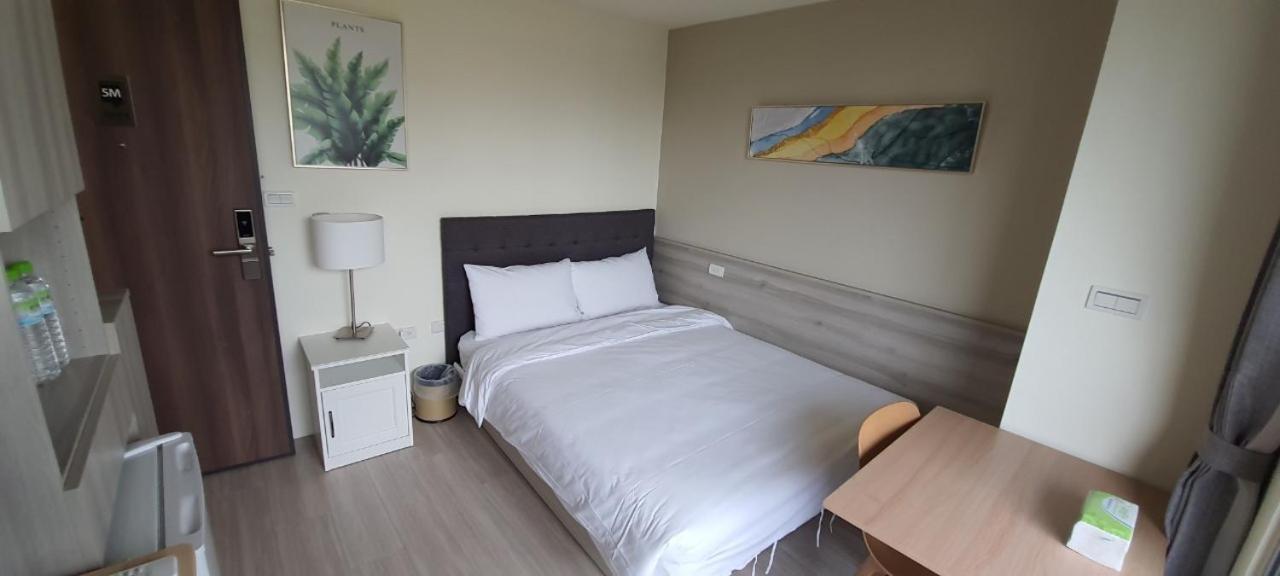 Hotel In Fengchia Tchaj-čung Exteriér fotografie
