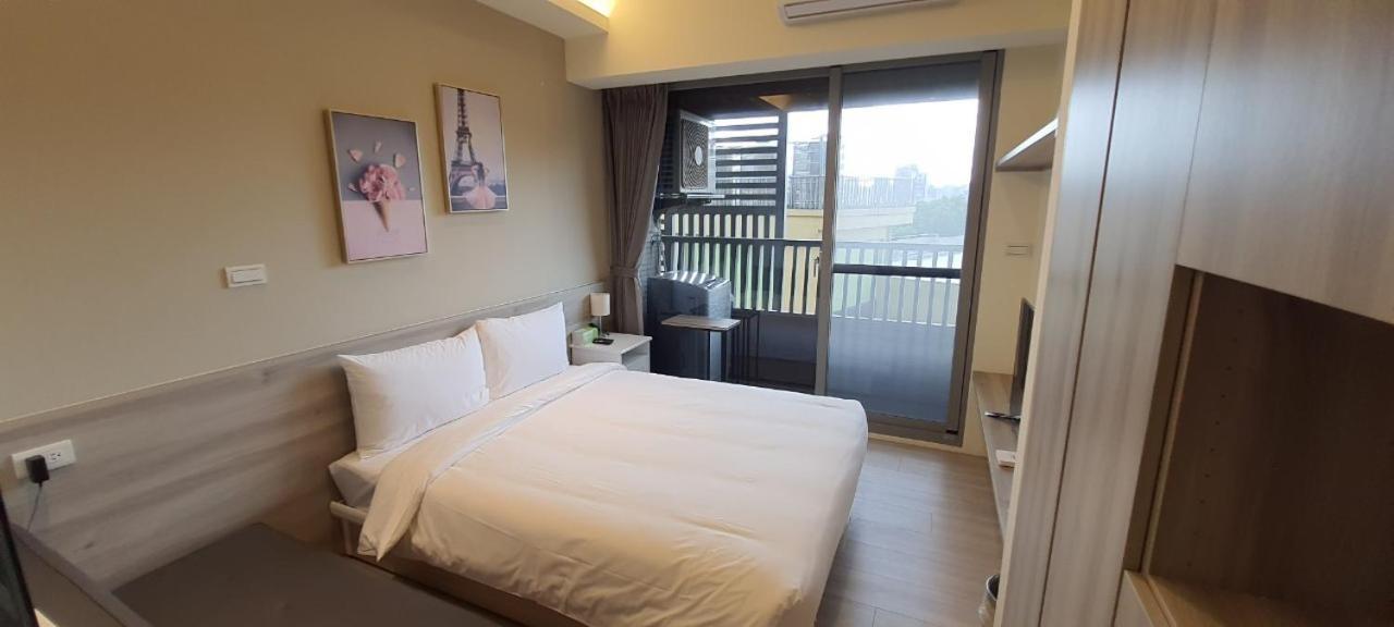 Hotel In Fengchia Tchaj-čung Exteriér fotografie