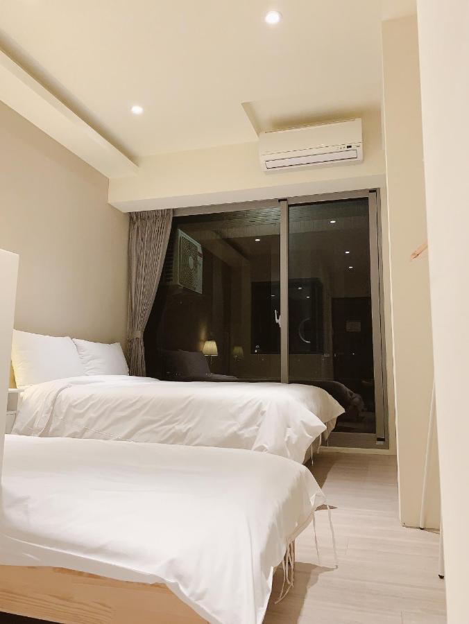 Hotel In Fengchia Tchaj-čung Exteriér fotografie