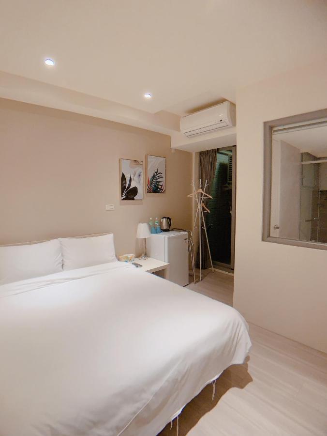Hotel In Fengchia Tchaj-čung Exteriér fotografie
